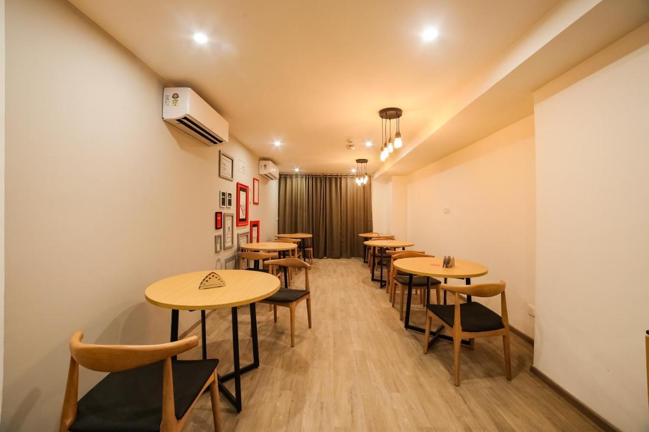 Super Townhouse Near Appu Ghar Hotel Gurgaon Exterior photo