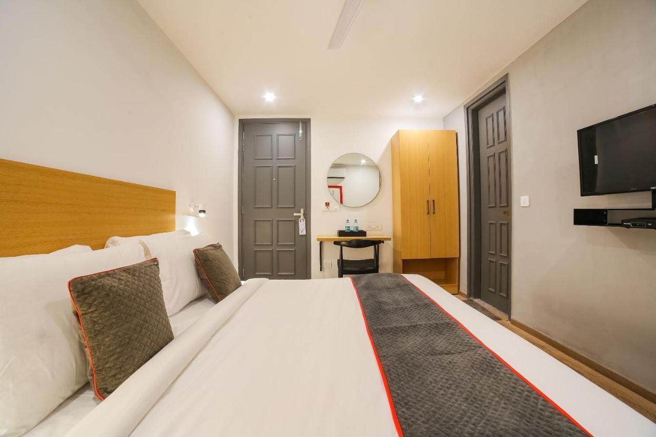 Super Townhouse Near Appu Ghar Hotel Gurgaon Exterior photo