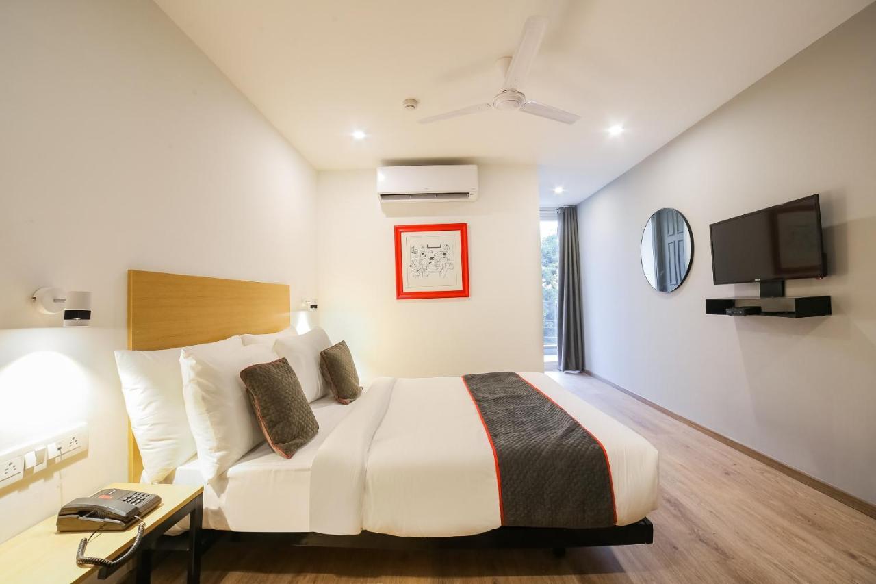 Super Townhouse Near Appu Ghar Hotel Gurgaon Exterior photo