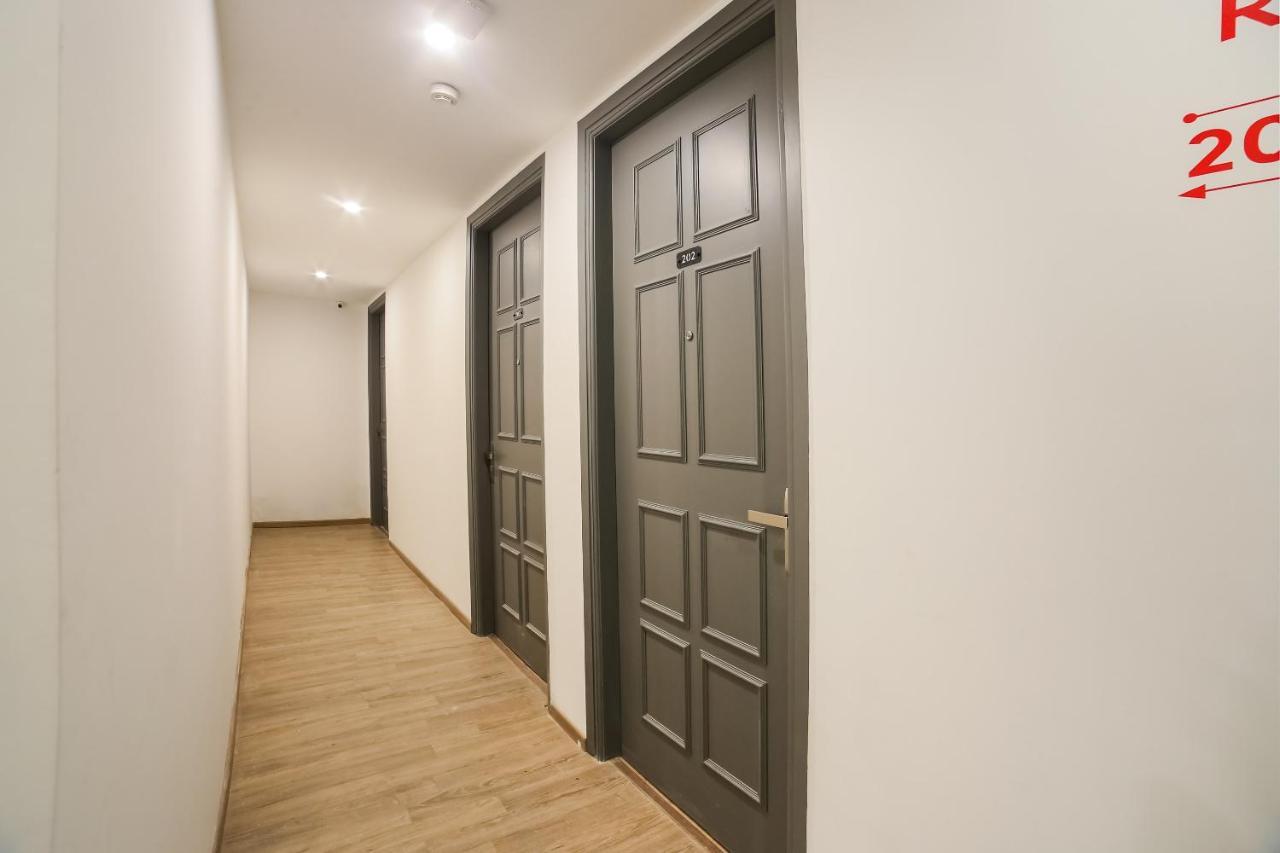 Super Townhouse Near Appu Ghar Hotel Gurgaon Exterior photo