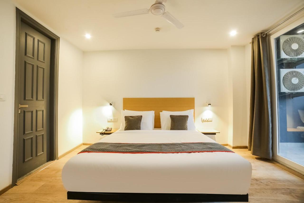 Super Townhouse Near Appu Ghar Hotel Gurgaon Exterior photo