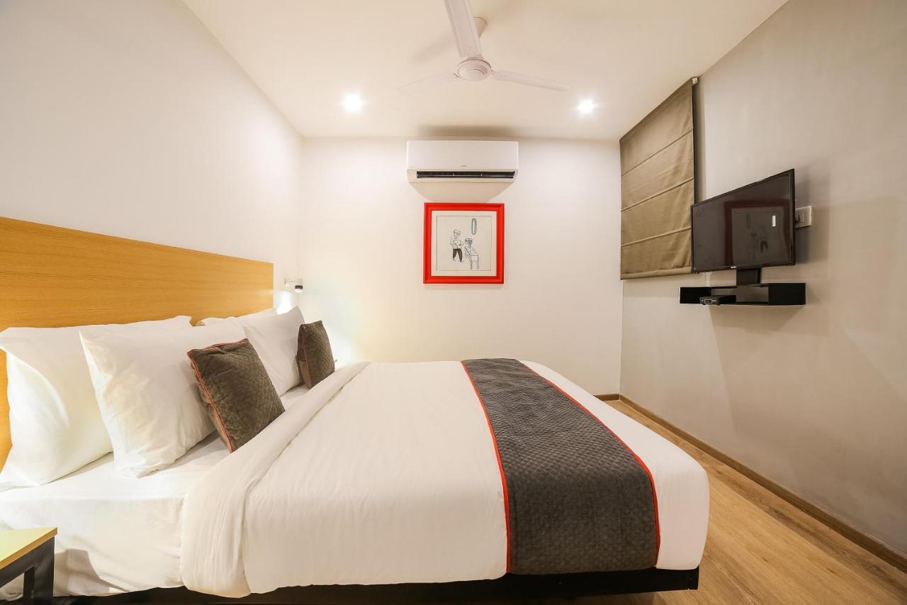 Super Townhouse Near Appu Ghar Hotel Gurgaon Exterior photo