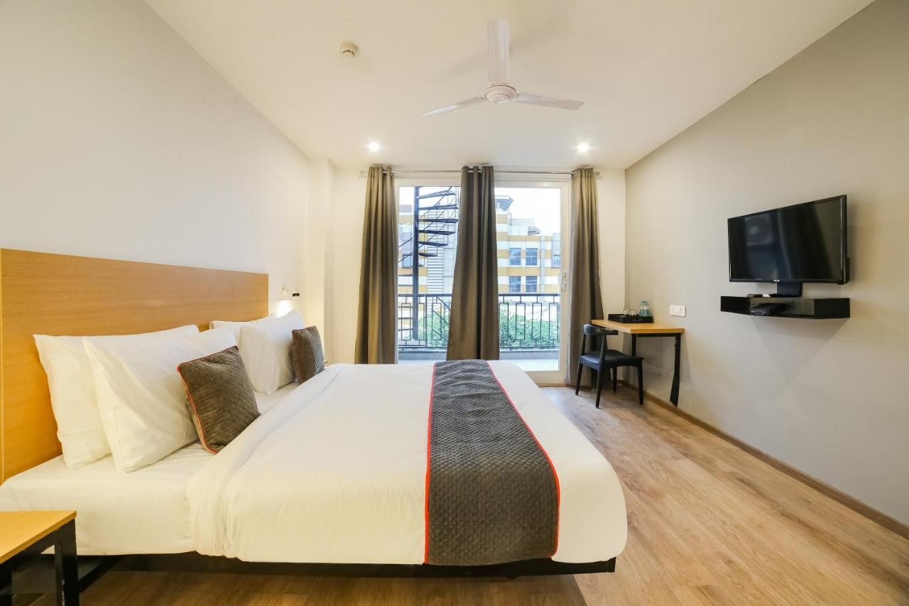 Super Townhouse Near Appu Ghar Hotel Gurgaon Exterior photo