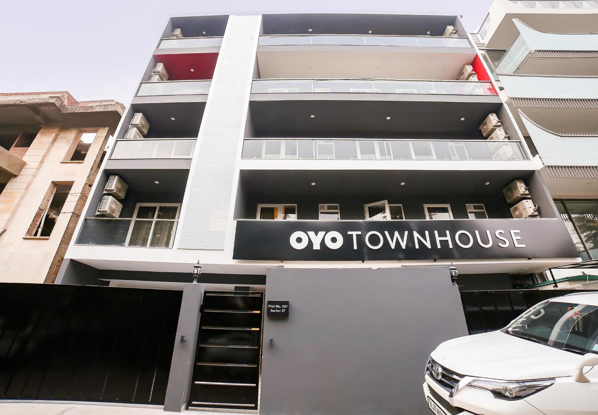 Super Townhouse Near Appu Ghar Hotel Gurgaon Exterior photo