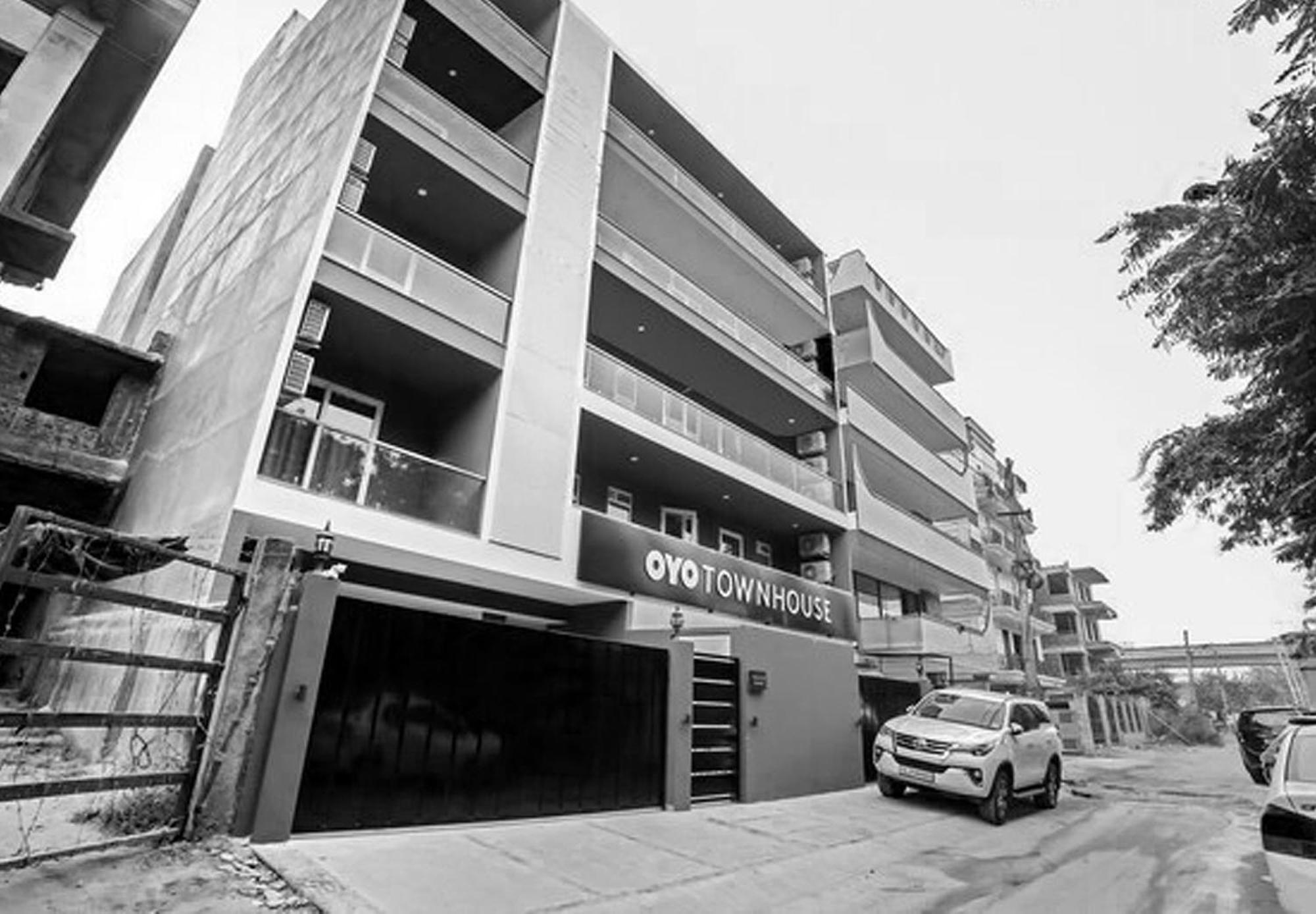 Super Townhouse Near Appu Ghar Hotel Gurgaon Exterior photo