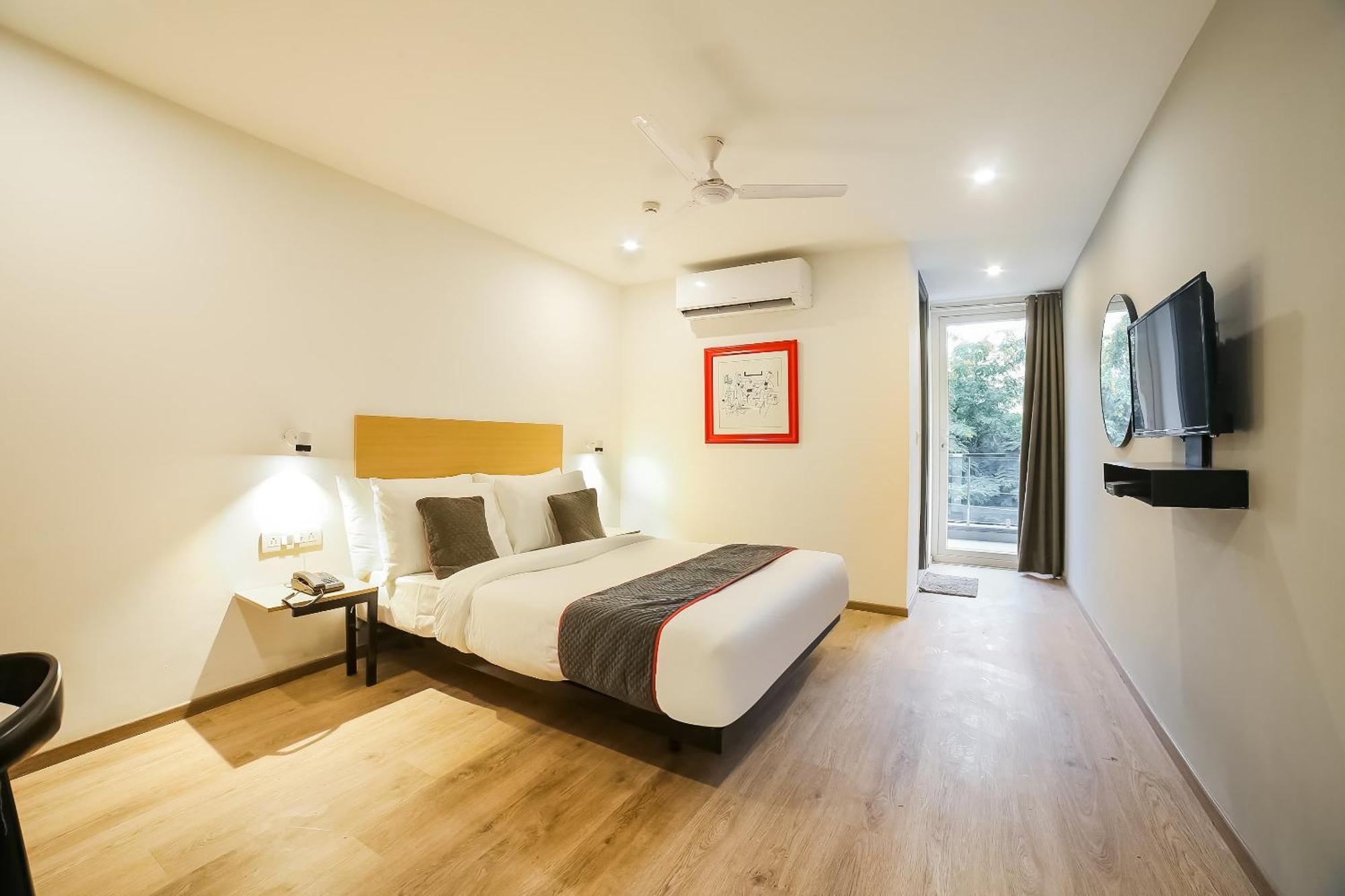 Super Townhouse Near Appu Ghar Hotel Gurgaon Exterior photo