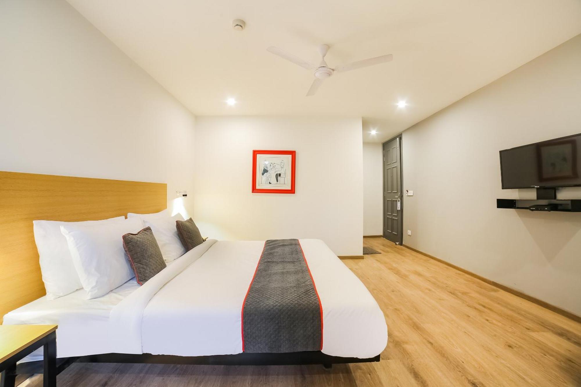 Super Townhouse Near Appu Ghar Hotel Gurgaon Exterior photo