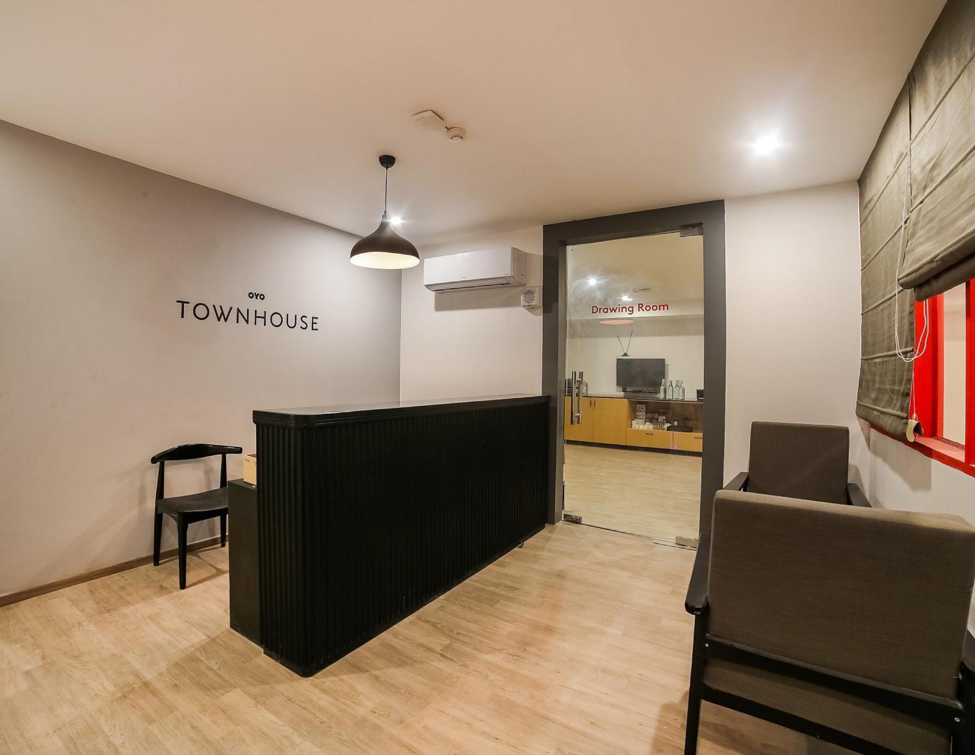 Super Townhouse Near Appu Ghar Hotel Gurgaon Exterior photo